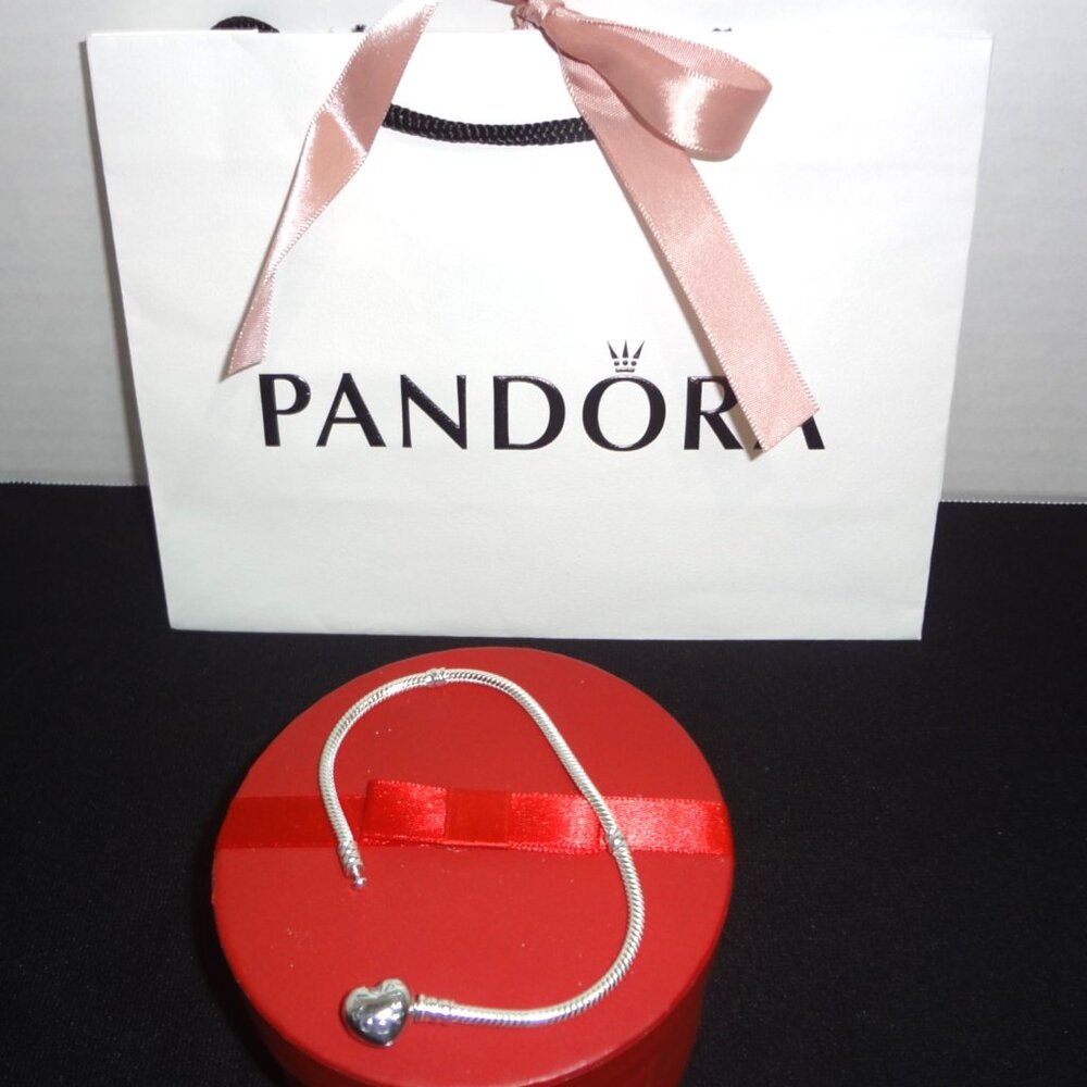 New-Pandora 8" Snake Chain Bracelet with Heart Shape Closure